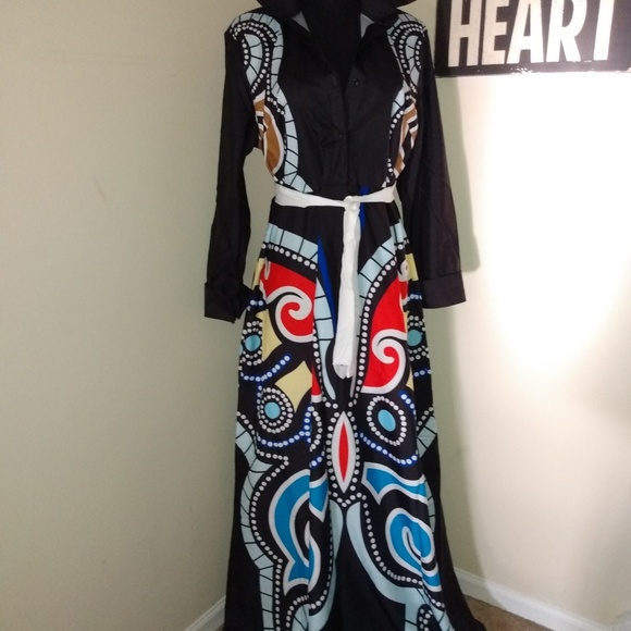 Abstract printed maxi dress🔥🔥 - Picture 7 of 8